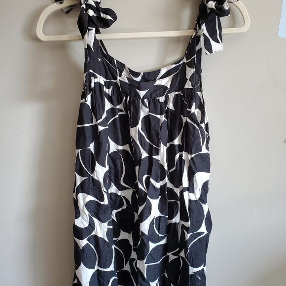 Black and White patterned dress - Picture 6 of 6